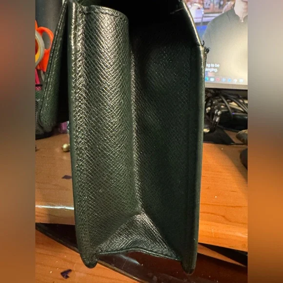 Project Louis Vuitton Green Leather clutch with Gold Lock - Picture 12 of 15